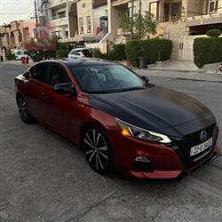 نيسان ألتيما